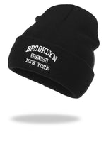 1 pièce Bonnet tricoté à la mode avec détails imprimés Brooklyn pour femmes, pour l'hiver et l'automne - Vignette | URBAÏA