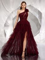 Robe de bal en tulle à fleurs - Vignette | URBAÏA