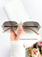 Lunettes de fête minimalistes - Vignette | URBAÏA