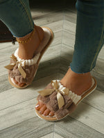 Chaussons Avec Nœud - Vignette | URBAÏA