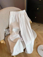 Nouveaux pantalons droits - Vignette | URBAÏA