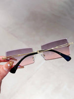 1 paire de lunettes de mode avec monture carrée pour femmes. Accessoires de lunettes vintage pour la plage. Accessoires de plage pour femmes. Lunettes de base pour les tenues femmes en automne/hiver. Cadeau pour les tenues casual d'affaires. Idéal pour le - Vignette | URBAÏA 