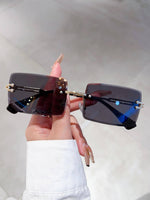 1 paire de lunettes de mode avec monture carrée pour femmes. Accessoires de lunettes vintage pour la plage. Accessoires de plage pour femmes. Lunettes de base pour les tenues femmes en automne/hiver. Cadeau pour les tenues casual d'affaires. Idéal pour le - Vignette | URBAÏA 