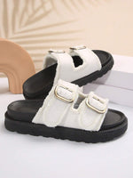 Sandales à semelles fendues - Vignette | URBAÏA 