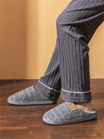 Pantoufles d'intérieur décorées - Vignette | URBAÏA 