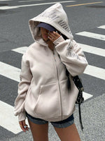 Sweat-shirt à capuche zippé - Vignette | URBAÏA 