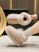 Pantoufles en fourrure - Vignette | URBAÏA 