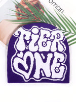 1 pièce Chapeau tricoté à motif jacquard lettres TiER NG pour hommes, style européen et américain, multicolore, en stock, automne/hiver, chaud et coupe-vent, bonnet de la Saint-Valentin pour tenue d'automne - Vignette | URBAÏA 