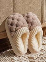 Chaussons d'intérieur - Vignette | URBAÏA 